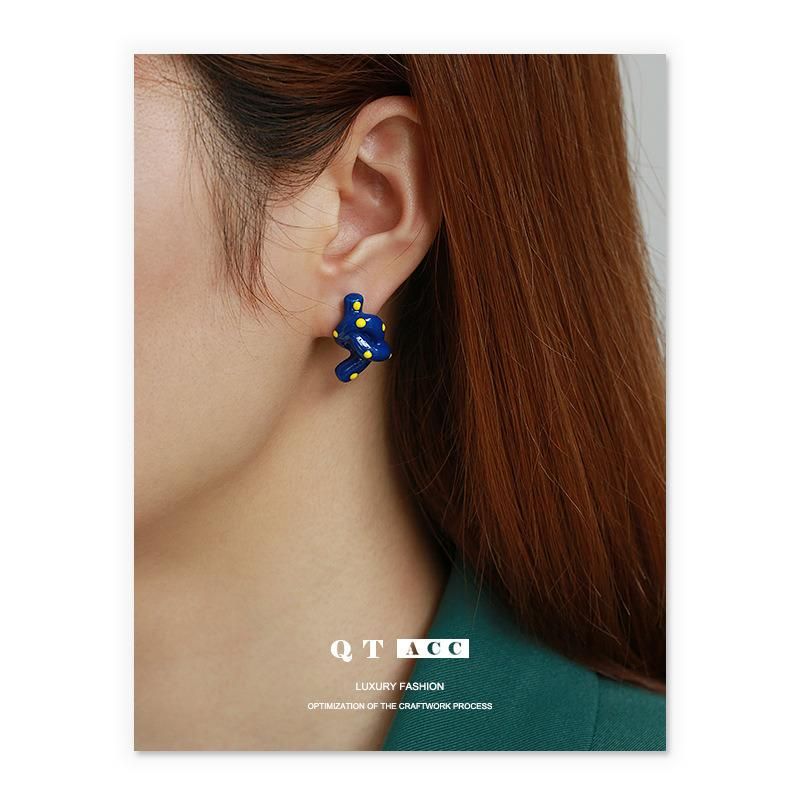 Fashion Oil Drip Japanese Cute Little Fresh Polka DOT Earrings Jewelry