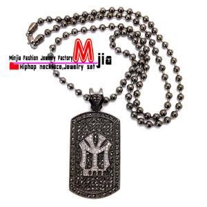 Fashion Zinc Alloy Iced out Young Money Dog Tag Pendant Necklace with Fully Rhinestones (MP820)