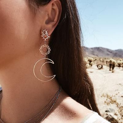 Fashion Hot Sale Cheap Bohemia Flashing and Exaggerated Sun and Moon Shape Earrings for Women