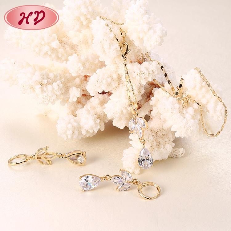 Fashion Alloy 18K Gold Plated Jewelry Chain Sets for Female