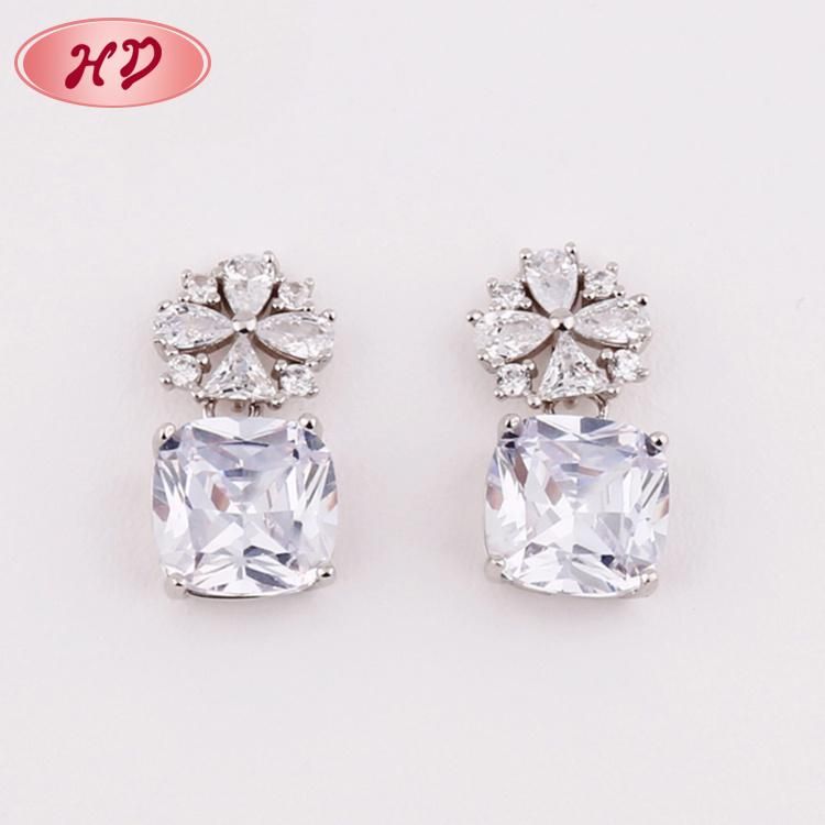 New Fashion Design Jewelry Stud Earrings for Woman