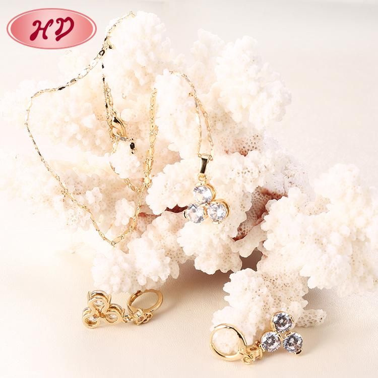 Imitation Fashion Women 18K Gold Plated Costume Ring Bracelet Charm Jewelry with Earring, Pendant, Necklace Sets Jewelry