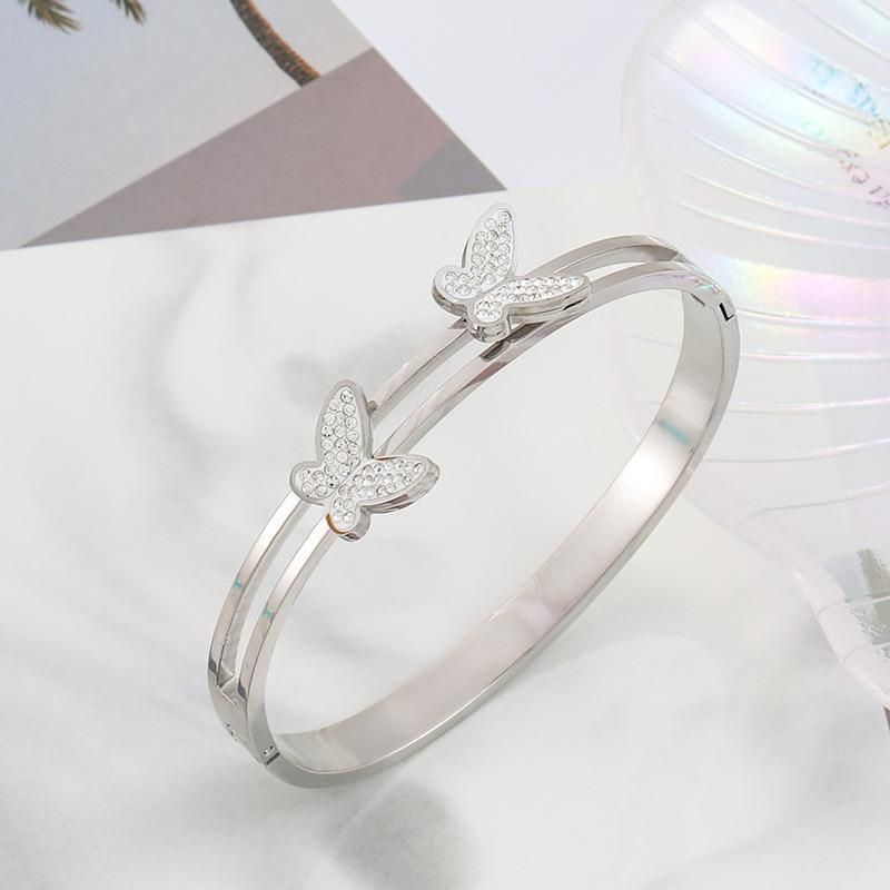 Manufacturer Customized Fashion Jewelry Waterproof 2022 Charm Designer Bangle Stainless Steel Bangle Shiny Glossy Jewelry