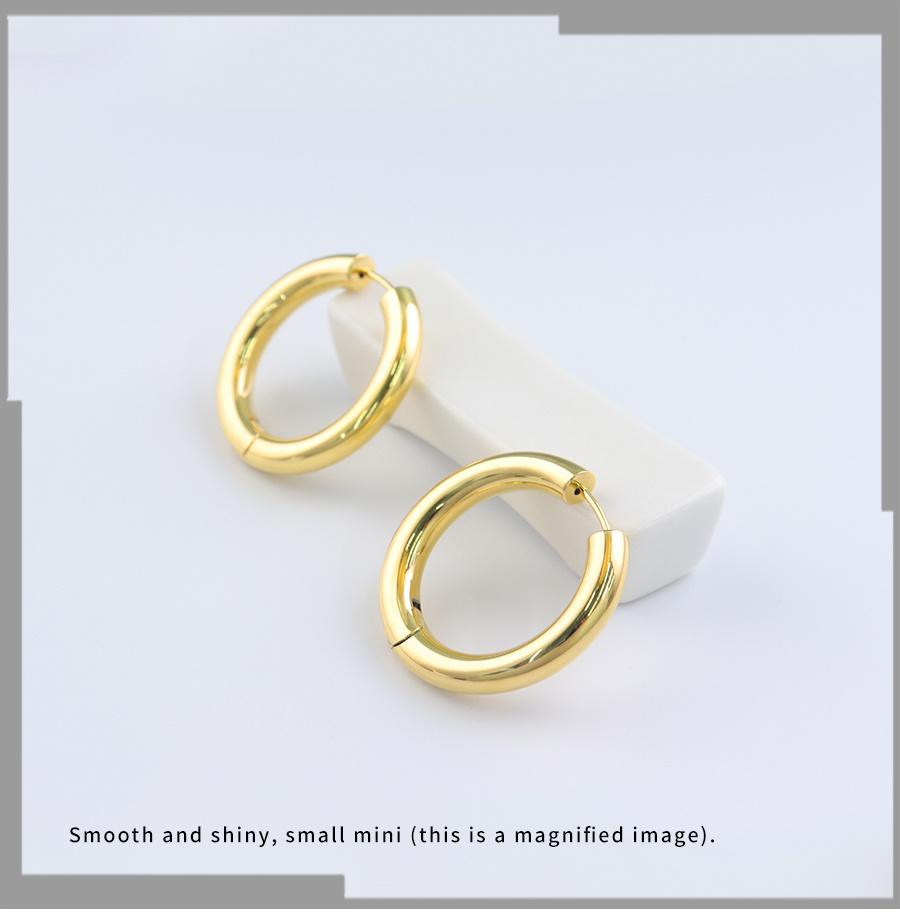 Women′s Fashion Gold Clip Round Earrings