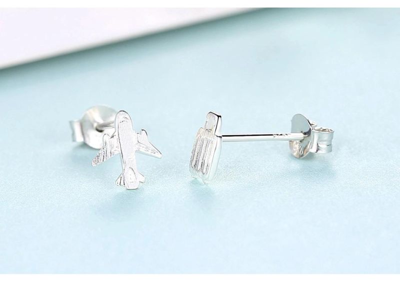 Fashion Jewelry Irregular Earring Stud in Plane and Trunk Shape