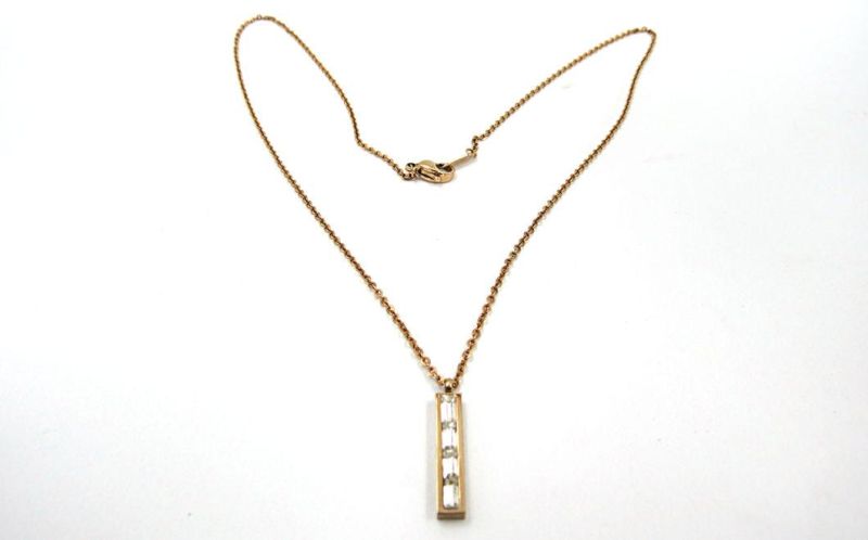 Fashion Jewellery Metal Pendant in Square Shape