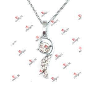 Alloy One Big Crystal Feather Charms Pendants Jewelry Necklace (AOF60127)