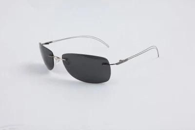 New Product Fashionable Cool Men&prime; S Titanium Sunglass