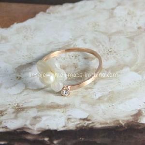 Fashion Lady Gift Elegant White Flower Design Stainless Steel Ring