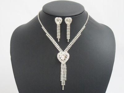 China Suppliers Luxury Newest Design Fashion Jewelry Necklace Set for Women