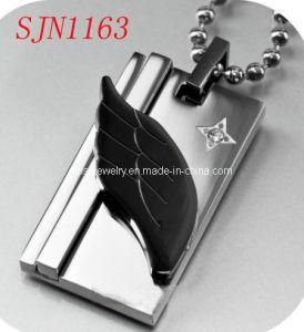 Fashion Men&prime;s Feather Design Stainless Steel Pendant Jewelry (SJN1163)