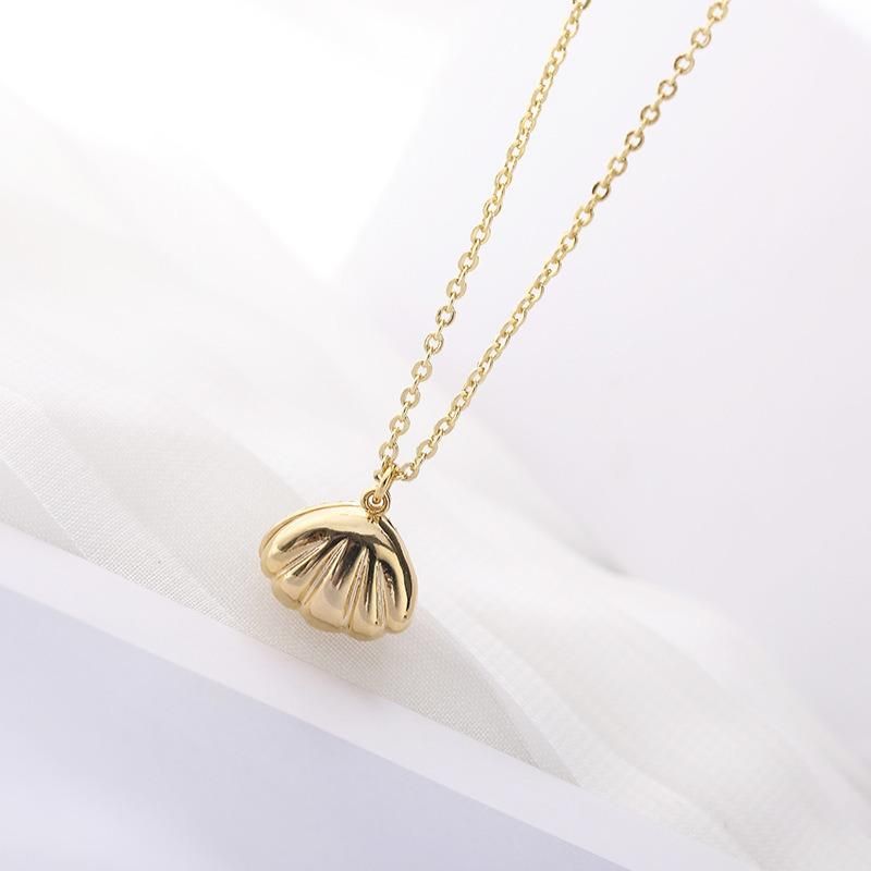 Fashion Crystal Hollow-out Shell Pendant Necklace