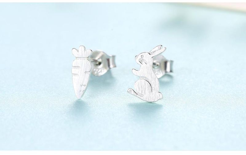 Fashion Jewelry Rabbit and Carrot Silver Earring Stud