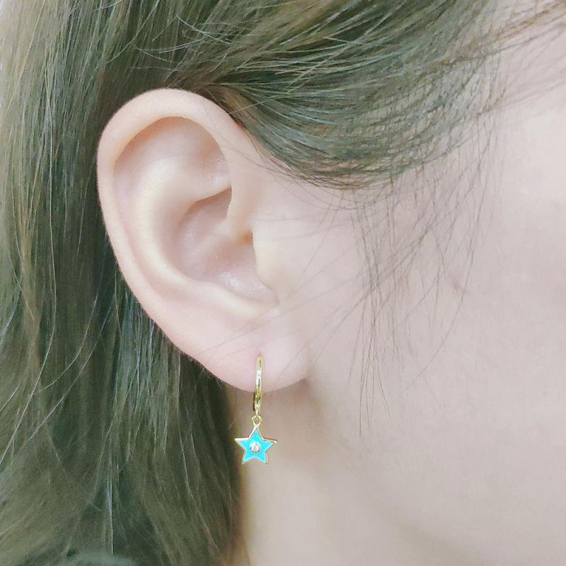 Wholesale Simple Fashion Enamel Beautiful Charm Stars Earrings
