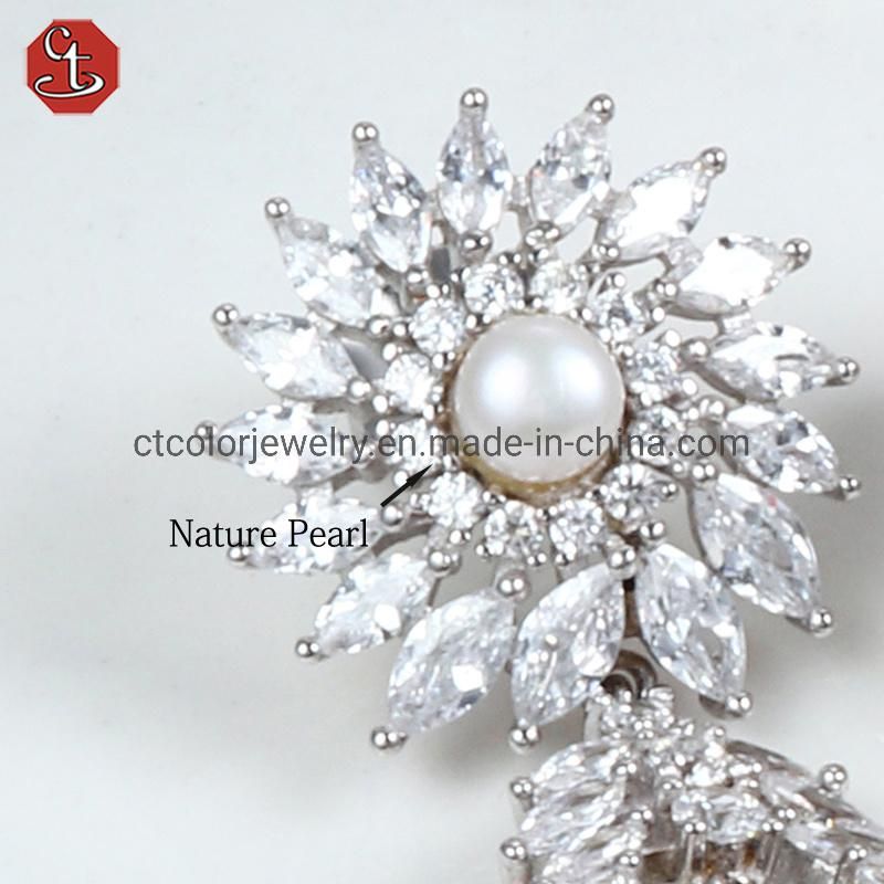 2022 new fashion jewelry nature pearl light white drop earrings
