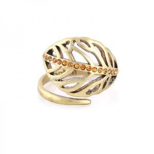 Gold Plated Sparkling Leaves Ring with Czech Drill for Women Jewelry