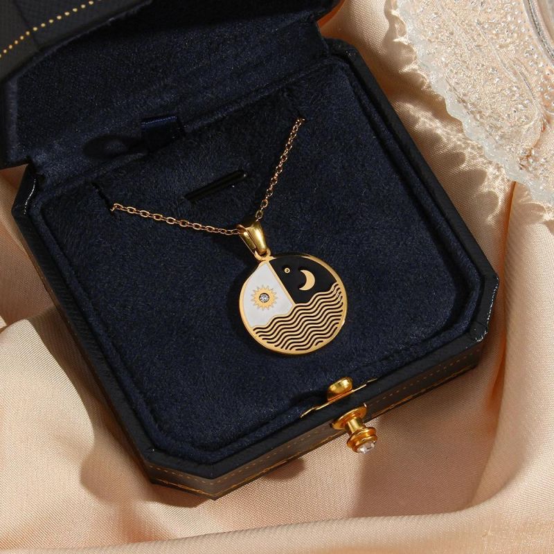 Factory Customized Fashion Jewelry, Light Luxury and Versatile Pendant Jewelry, Stainless Steel Plated 18K Gold Yin Yang Wave Round Brand Necklace
