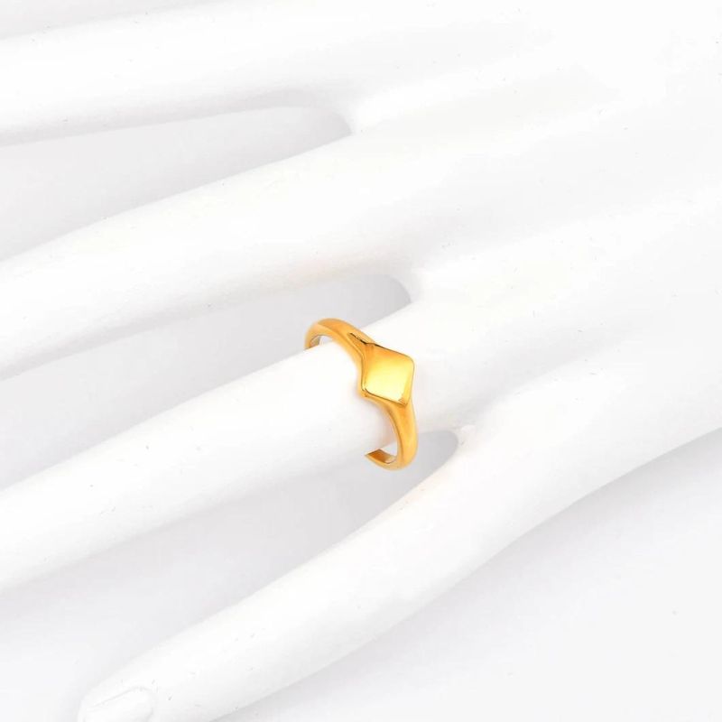 Stainless Steel Fashion Jewelry 18K Gold Plated High Polish Finger Ring for Men Women