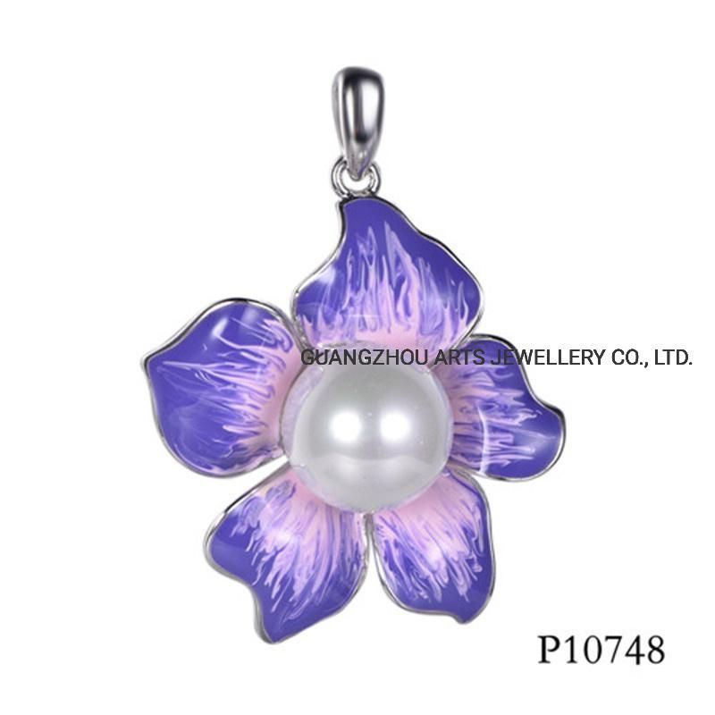 Enamel Daisy with Cubic Zircons Silver Pendant