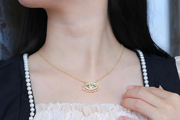 Fashion Creative Gold Plated Pendant Devil Eye Necklace Women Zircon Fashion Jewelry