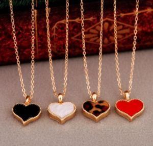 Fashion Red Love Heart Metal Bracelets for Women
