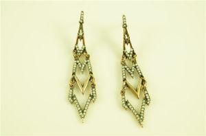 Fashion Alloy with Acrylic Stone Paved Earring