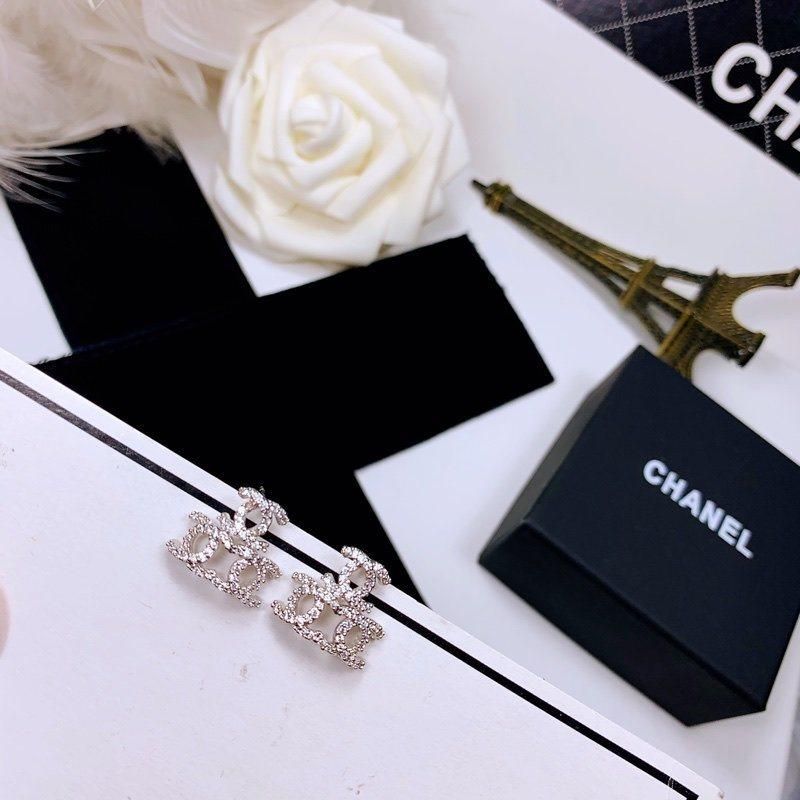Women′s Jewelry Earrings All-Match Luxury Jewelry Fashion Jewelry