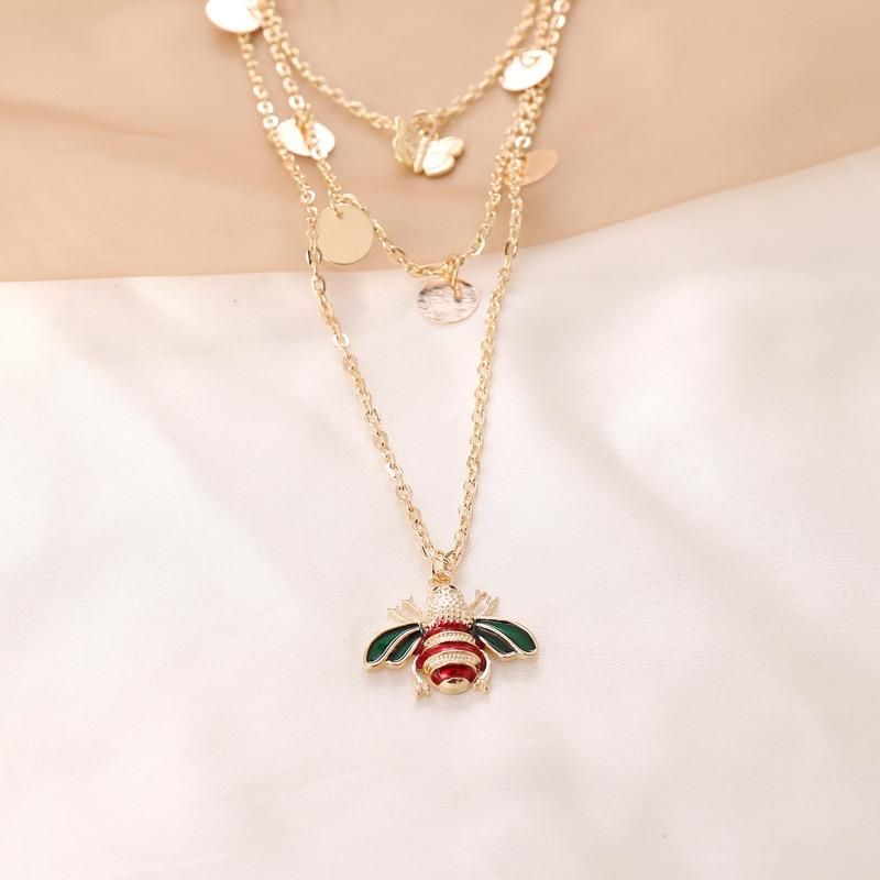 Popular Hot-Selling Style Wholesale Women Personalized Alloy Butterfly Bee Pendant Layered Necklace Charms 2021