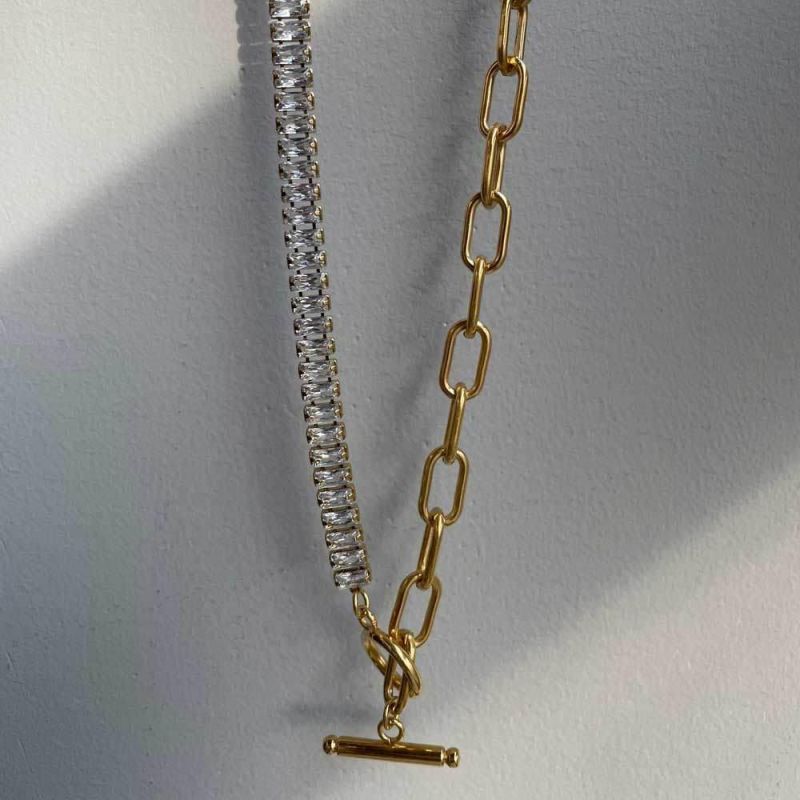 Factory Wholesale Fashion Jewelry New Design 18 K Gold Ot Buckle Stainless Steel Chain Female Jewelry Zircon Necklace in Europe and America