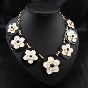Fashion Retro Jewelry Pearl Necklace with Big Flower