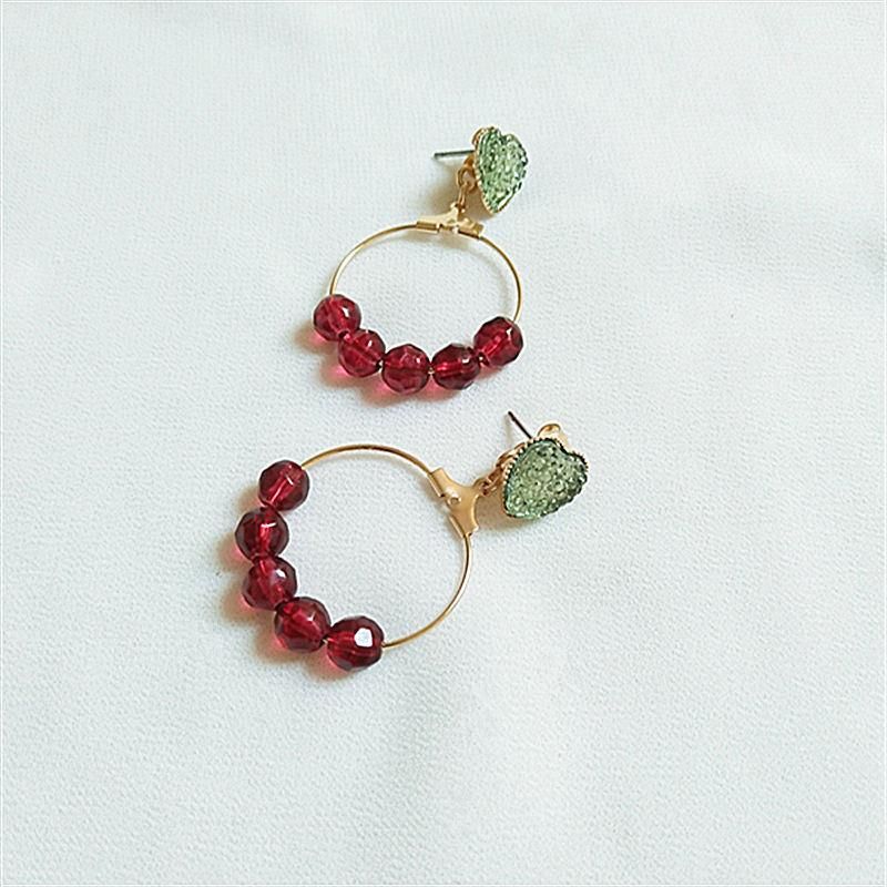 Sweet Heart Shape Glass Beads One for Two Wear Stud Earrings