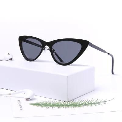 New Style Women Retro Small Frame Cat Eye Sunglasses for Women