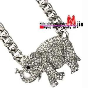 Fashion Hiphop Necklace Elephant Pendant Necklace (Mhl8912)