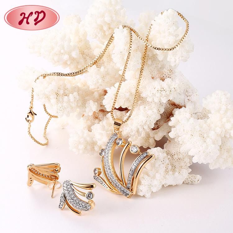 Fashion Accessories Alloy Silver 18K Gold Plated Women Jewelry Chain Sets Pendant Necklace with CZ Crystal
