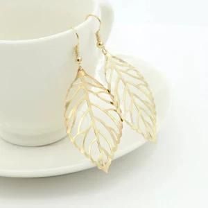 High Quality Fashion Earrings Leaf Pendant Luxury Eardrop