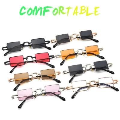 Custom Fashion Women&prime; S Metal Frame Ocean Gradient Designer Shades Punk Sunglasses