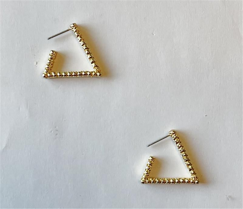 Hot Sell European Statement Fashion Jewelry Geometrical Shape Elegant Triangle Earrings Studs 18K Gold Plated for Women Girl Temperament Party Jewelry Gift