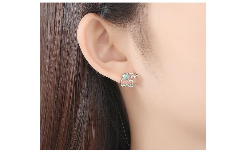 Fashion Jewelry Lovely Elephant Clip Earring Stud with Emerald Stones