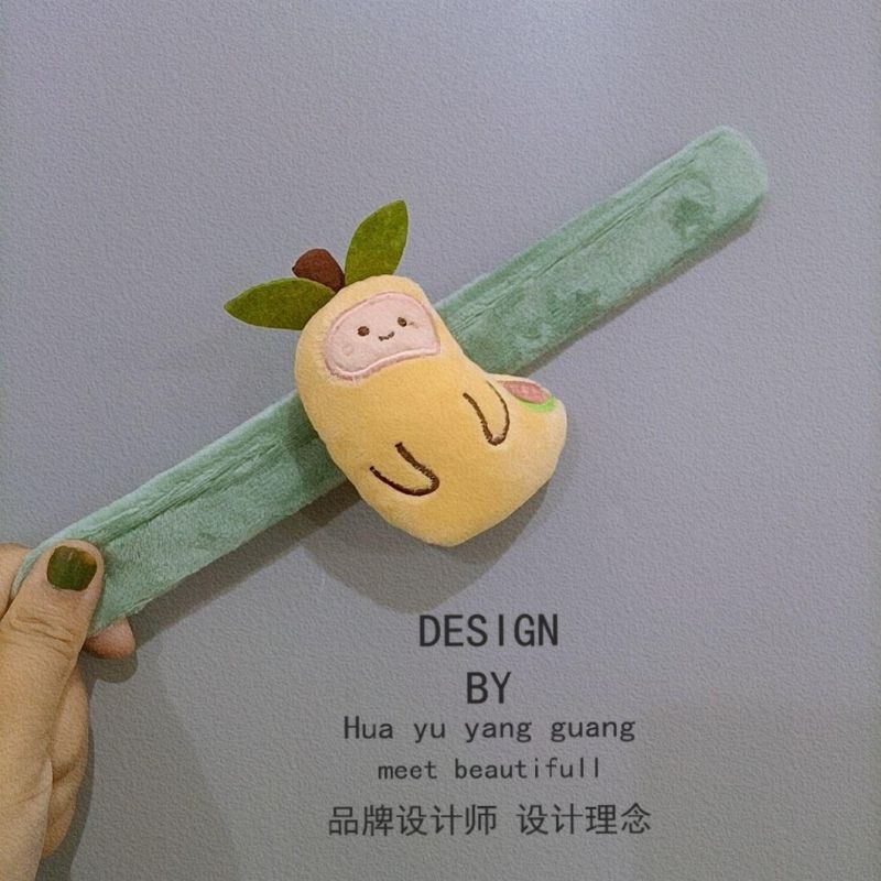Fashion Jewelry Cartoon Plush Snapping Ring Bracelet