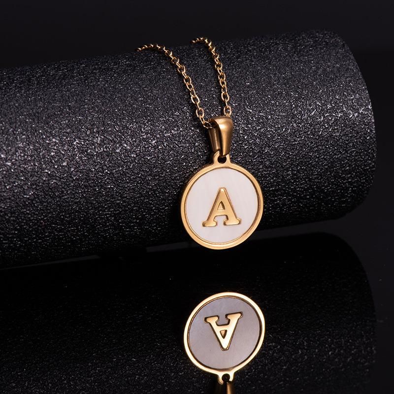Factory Wholesale High Grade Round 18K Gold Shell Stainless Steel Letter Necklace for Women