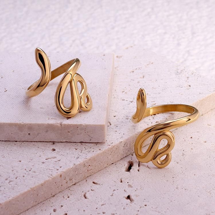 Retro Punk Personality Winding Animal Gold Snake Shaped Stainless Steel Ring for Men Women