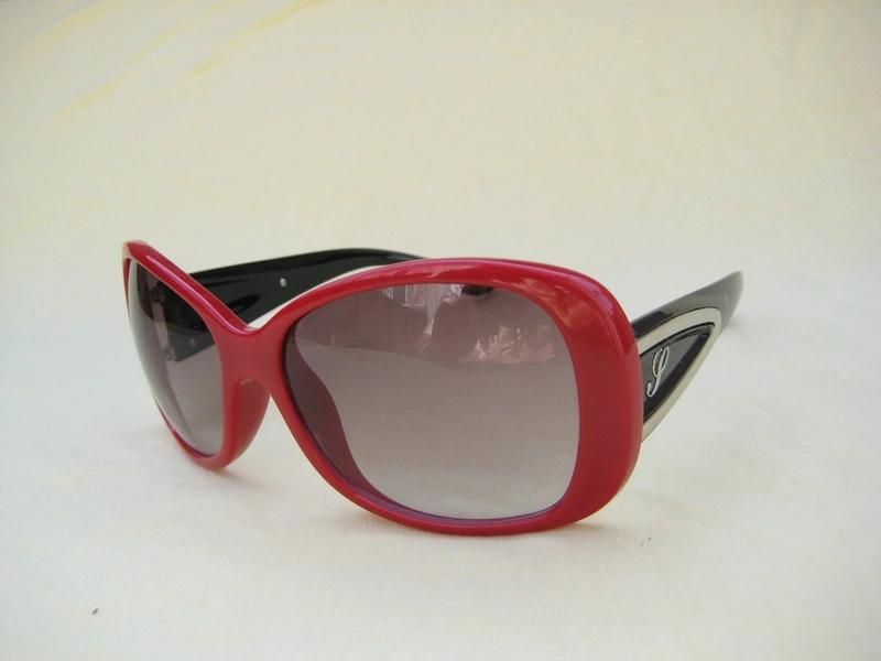 Fashion Plastic Frame Designed Sunglasses for Woman