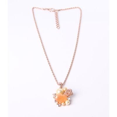 2020 Fashion Jewelry Gold Pendant Necklace with Leaves