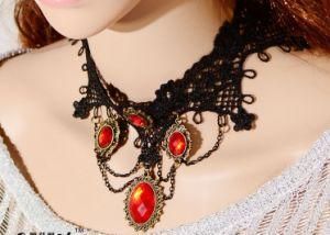 Factory Sale New Design Lace Fashion Acrylic Jewelry Necklace (X54)