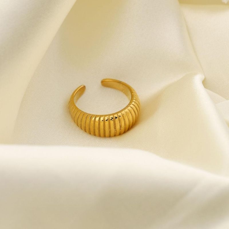 High Quality Simple&Fashion Style Women Ring 14K/18kgold Plated Tyre Pattern
