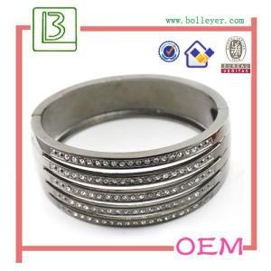 Black Crystals Metal Bangle with Crystals (JJY-24)