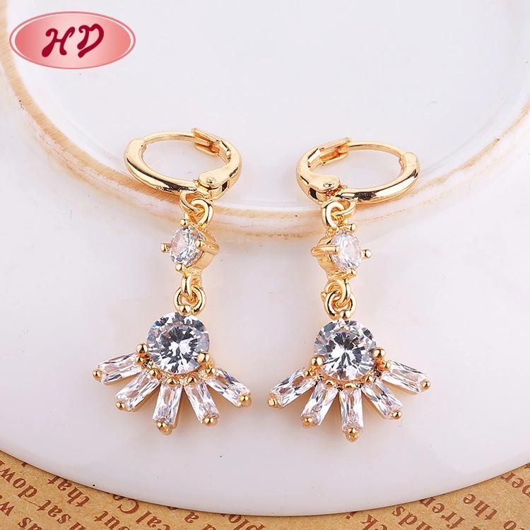 2020 HD Fashion Jewelry Light Weight Simple Gold Drop Earring Hanging Designs for Party Girls and Women Eardrop