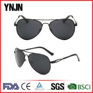 Ynjn High Quality New Stylish Polarized Fashion Men Sunglasses (YJ-F8425)
