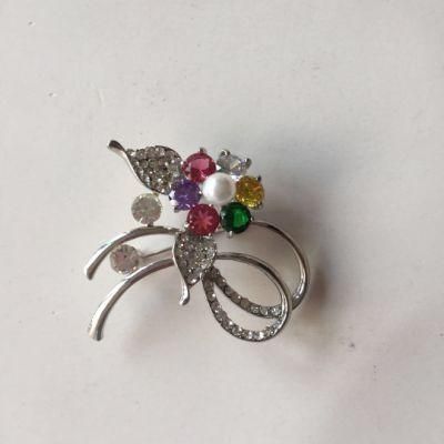 The Latest Fashion Brooch with Pearl Crystals Garment Accessories Decoration