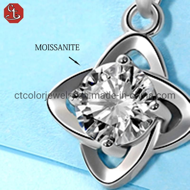 Lucky Clover 1 Carat Moissanite Sunflower Seed Buckle Pendant Fashion Girl Jewelry Necklace